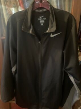 Nike Black Full-Zip Performance Jacket with Gray Accents
